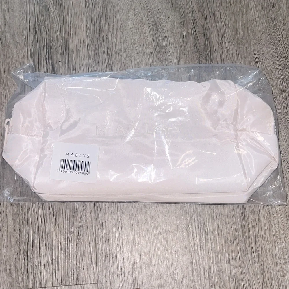 Maelys Cosmetic Travel Bag Case BNIP  For all your travel needs
